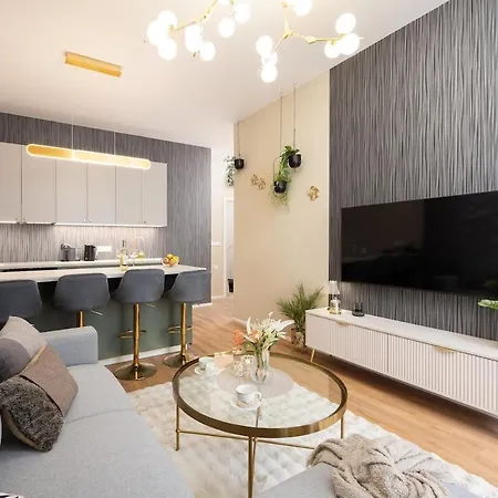 Deluxe With Ac & Terrace Komarov