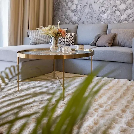 Deluxe With Ac & Terrace Διαμέρισμα *